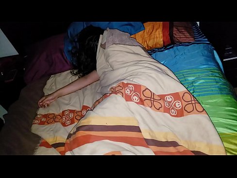 ❤️ Stepson berači svojo mlado mačeho, medtem ko ona spi. ❤️ Sex video na porno sl.eviewporn-com.ru ❌️❤